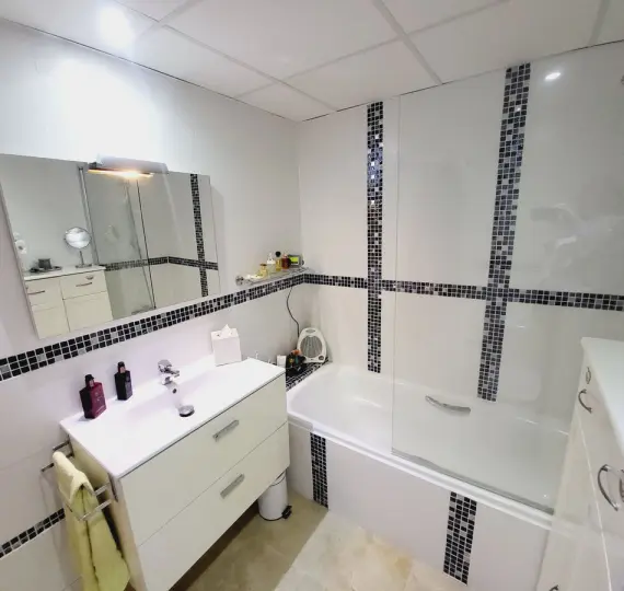 Sale of ground floor apartment in Riviera del Sol