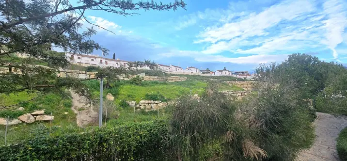 Sale of middle floor apartment in Casares 4