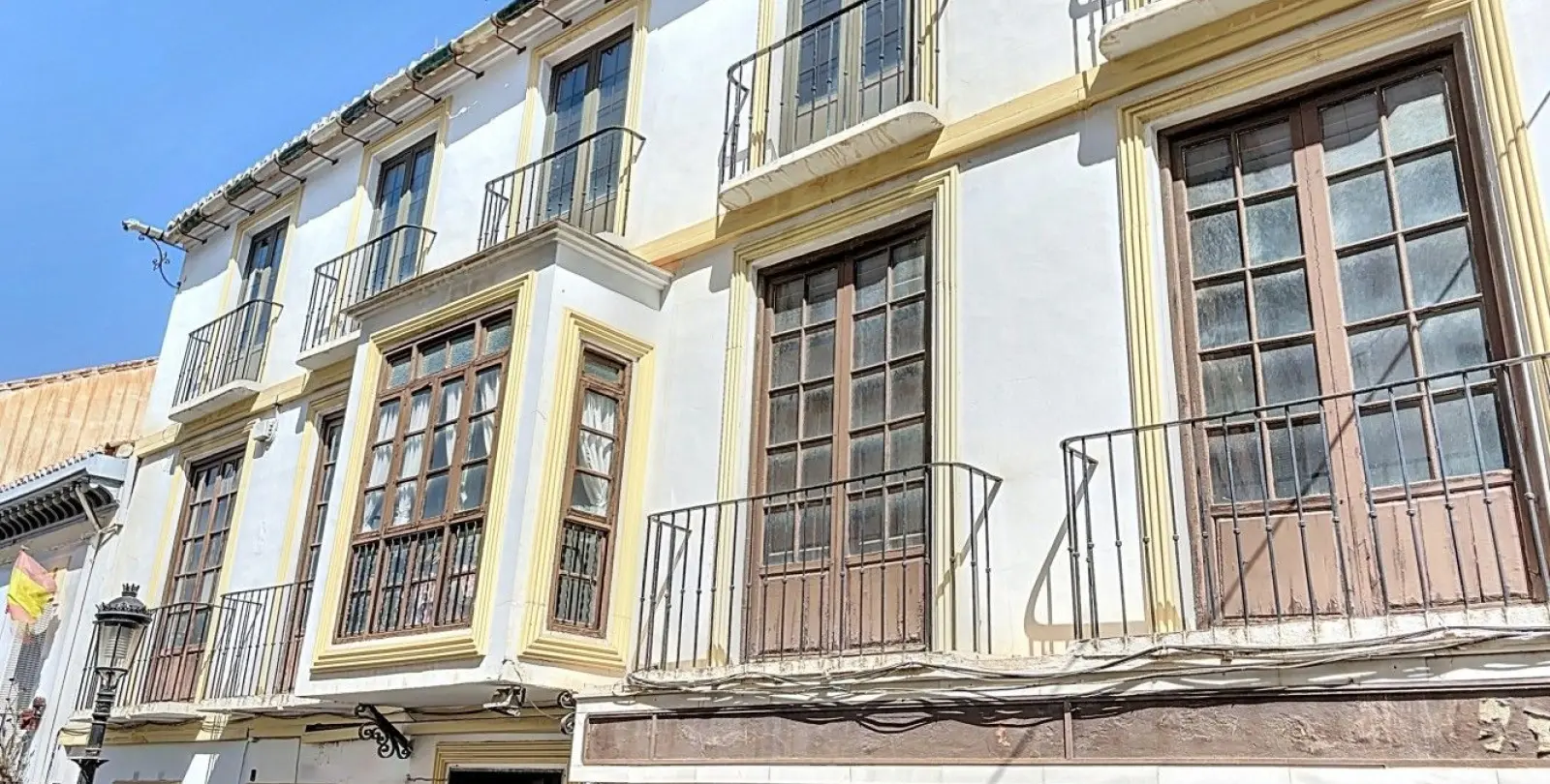 Продажа дома на две семьи в Vélez-Málaga 1