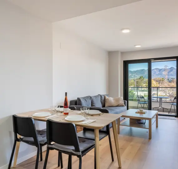 Продажа апартаментов на среднем этаже в Las Lagunas