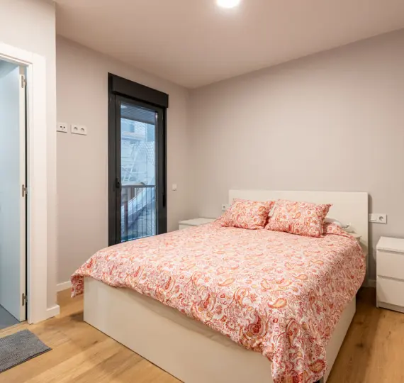 Продажа апартаментов на среднем этаже в Las Lagunas