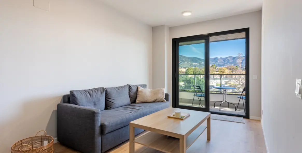 Продажа апартаментов на среднем этаже в Las Lagunas 8