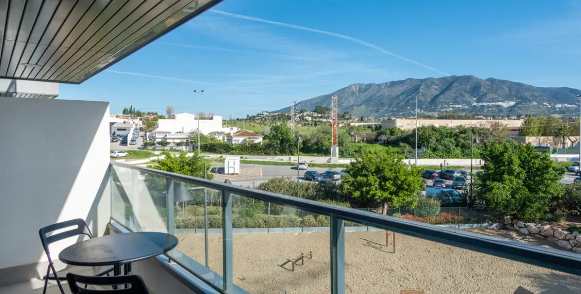 Продажа апартаментов на среднем этаже в Las Lagunas 10