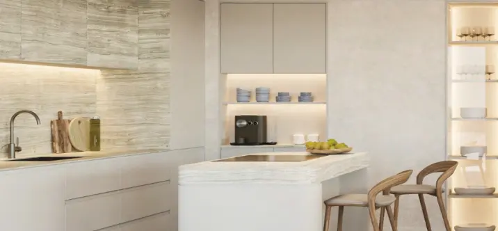 Sale of middle floor apartment in Estepona 3