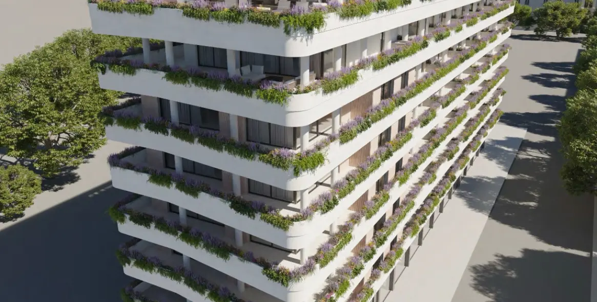 Venta de apartamento en planta media en Estepona 7