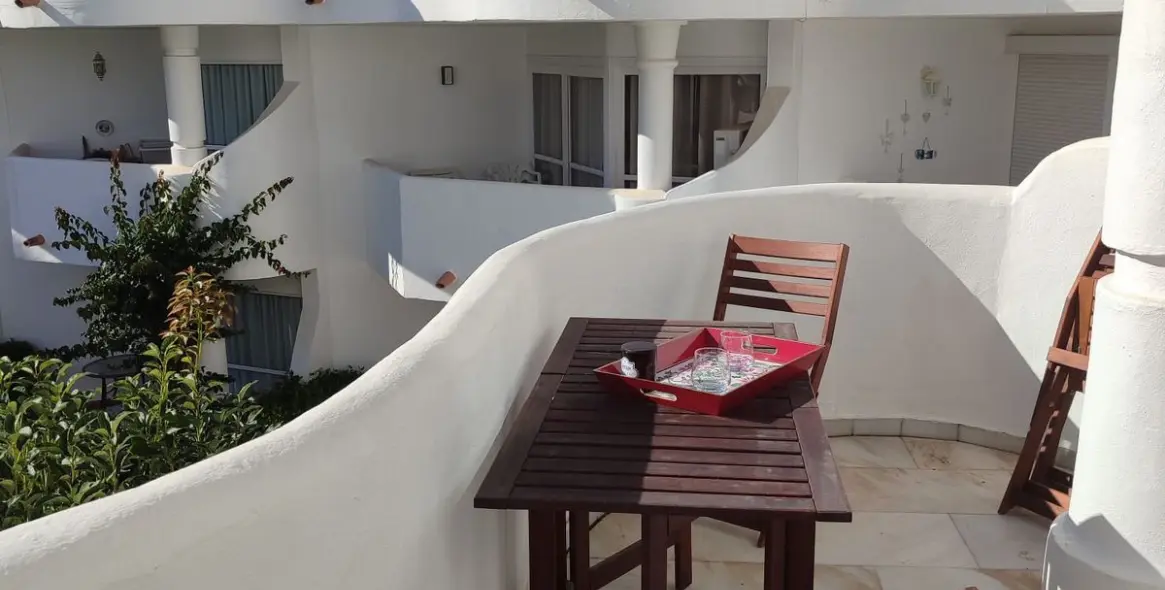 Sale of duplex in Calahonda 2