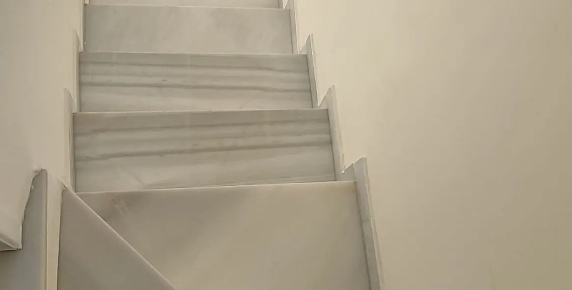 Sale of duplex in Calahonda 13