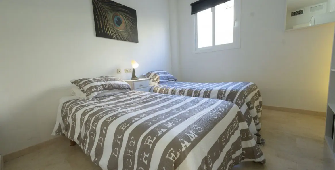 Продажа апартаментов на среднем этаже в Elviria 9