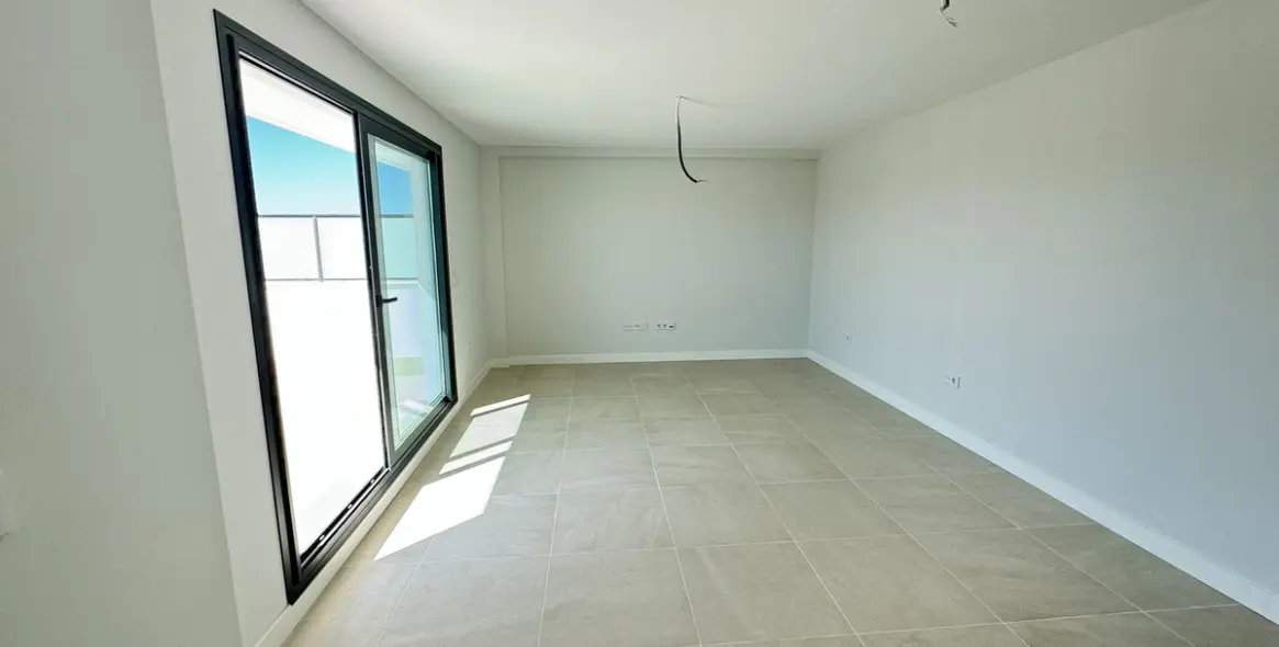 Sale of middle floor apartment in Estepona 9