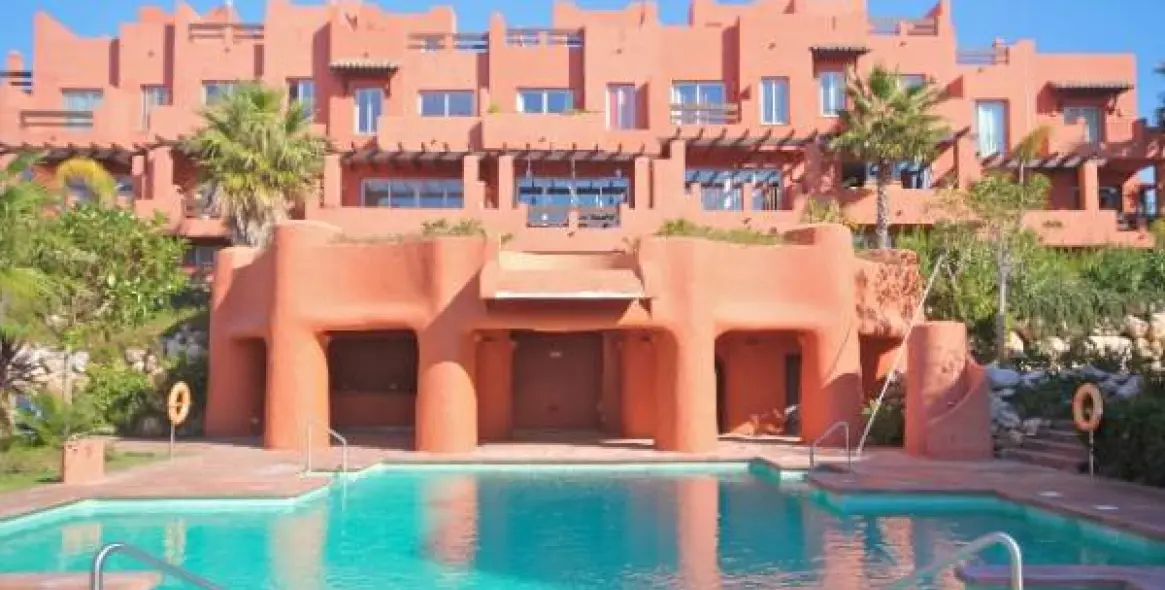 Sale of townhouse in Manilva 1