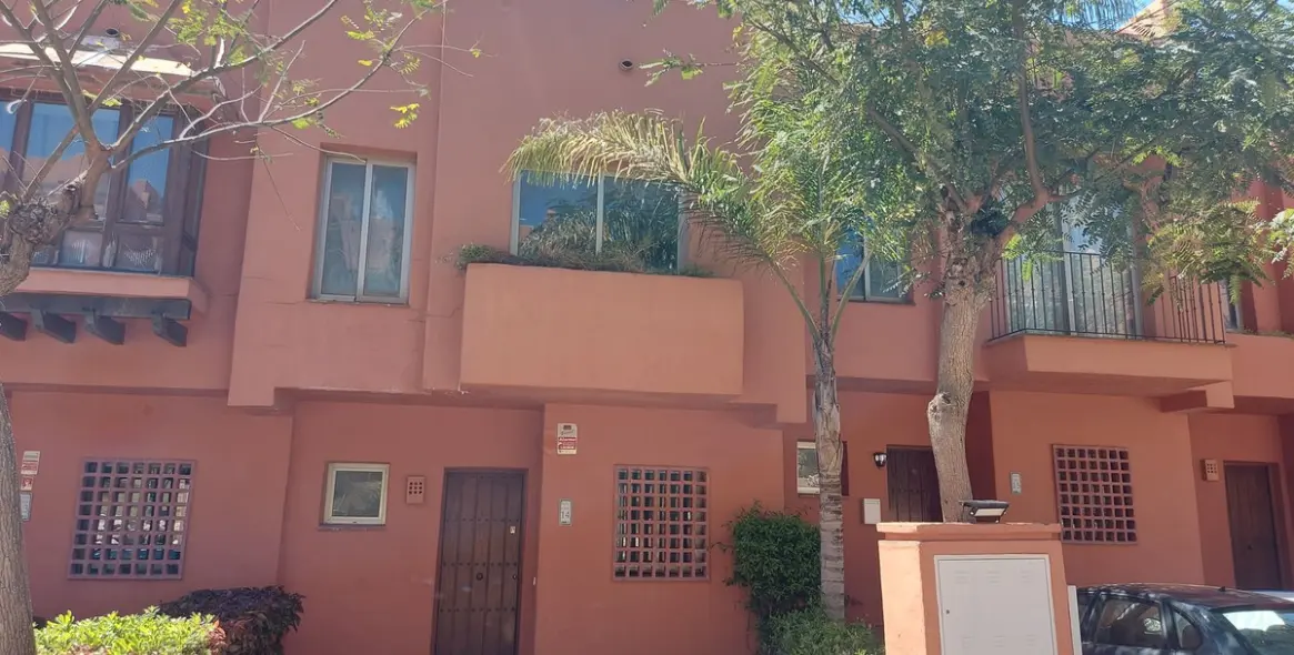 Sale of townhouse in Manilva 3