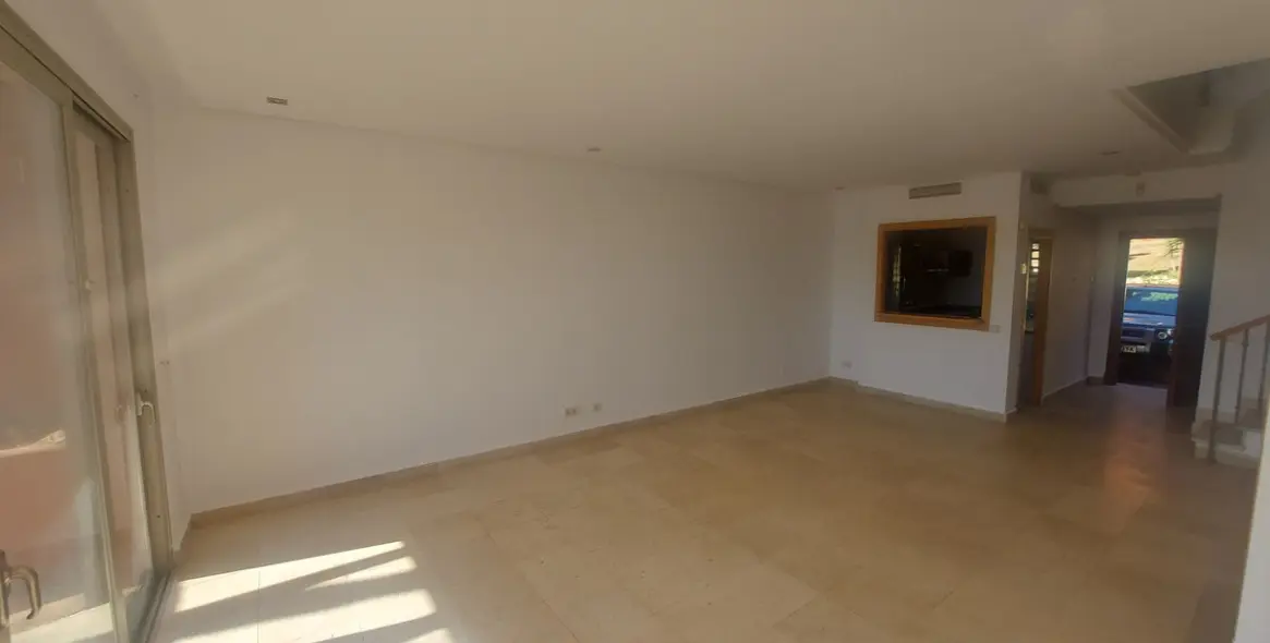 Sale of townhouse in Manilva 9