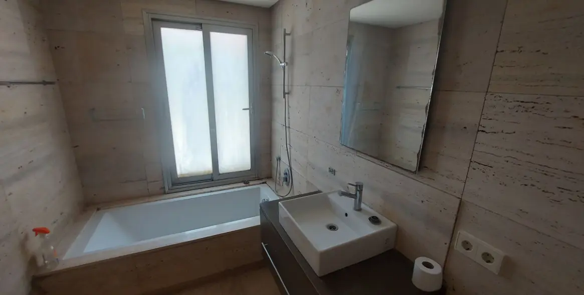 Sale of townhouse in Manilva 12