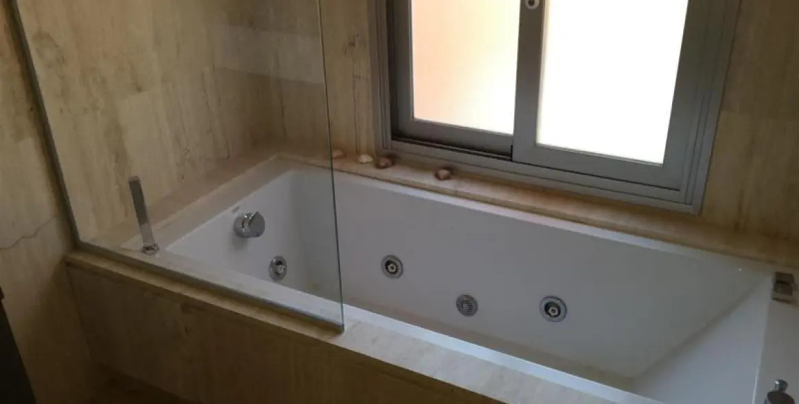 Sale of townhouse in Manilva 13