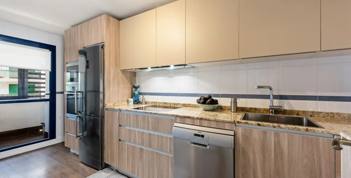 Sale of middle floor apartment in Estepona 9