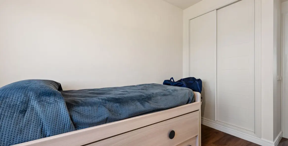 Sale of middle floor apartment in Estepona 15