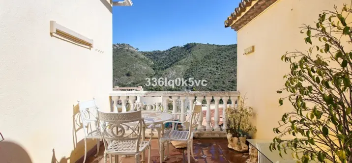Sale of townhouse in Benahavís 1