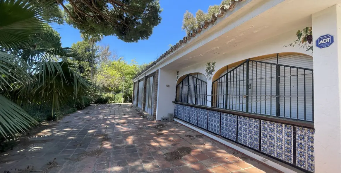 Sale of restaurant in Elviria 22