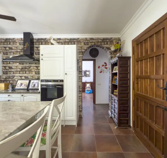 Sale of finca - cortijo in Tolox