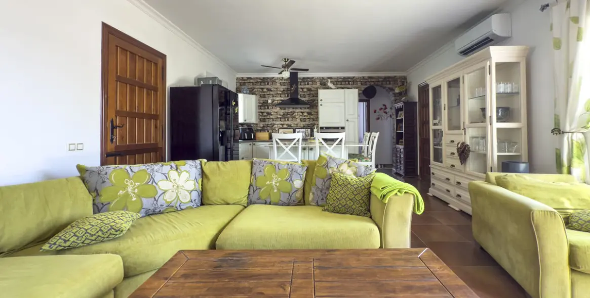 Sale of finca - cortijo in Tolox 11