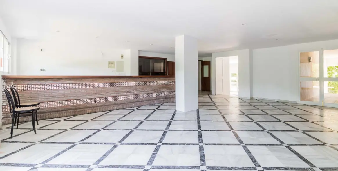 Venta de negocio en Estepona 3