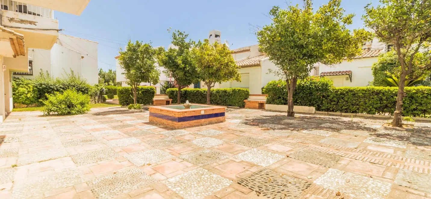 Продажа бизнеса в Estepona 2