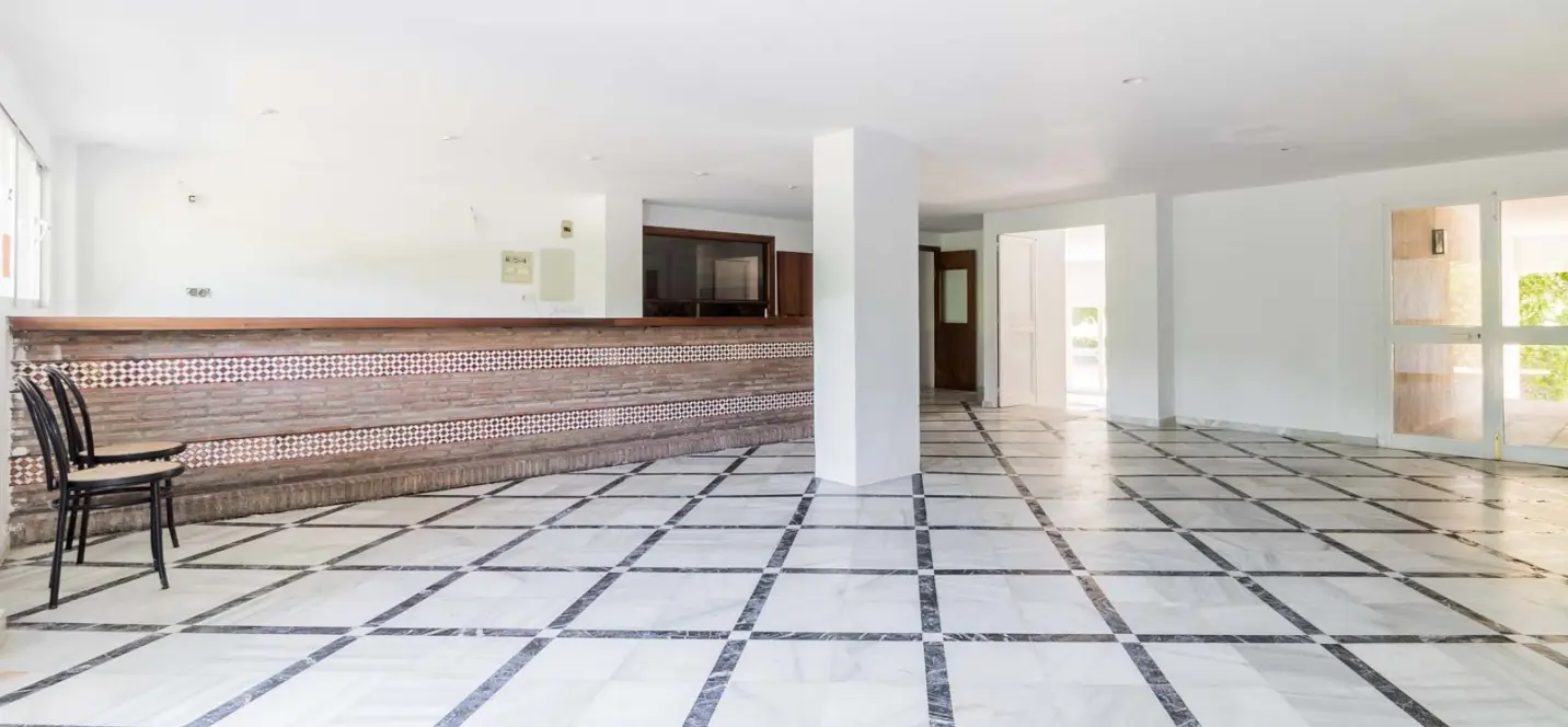 Продажа бизнеса в Estepona 3