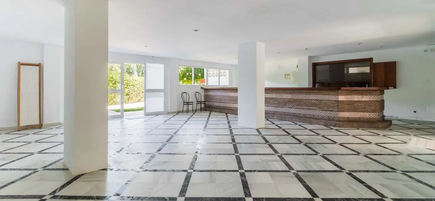 Продажа бизнеса в Estepona 4
