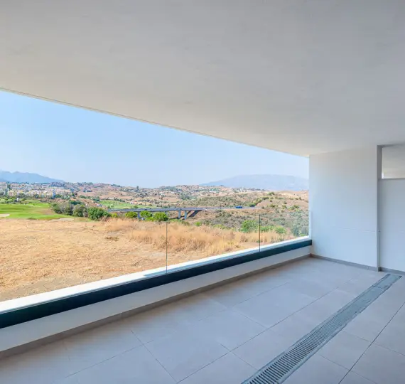 Продажа апартаментов на среднем этаже в Calanova Golf