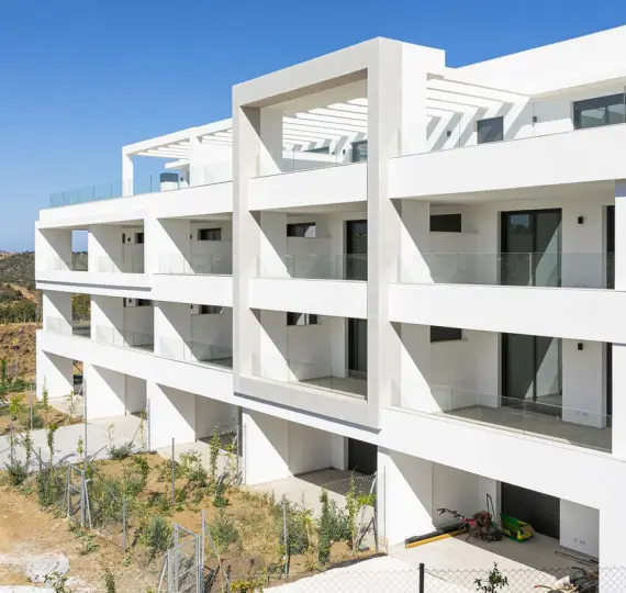 Продажа апартаментов на среднем этаже в Calanova Golf