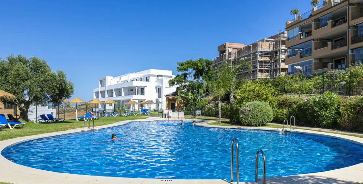 Sale of middle floor apartment in Calanova Golf 3