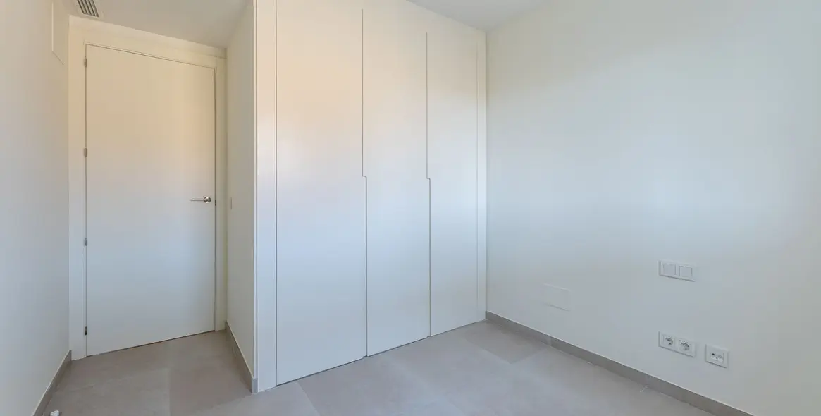 Sale of middle floor apartment in Calanova Golf 15