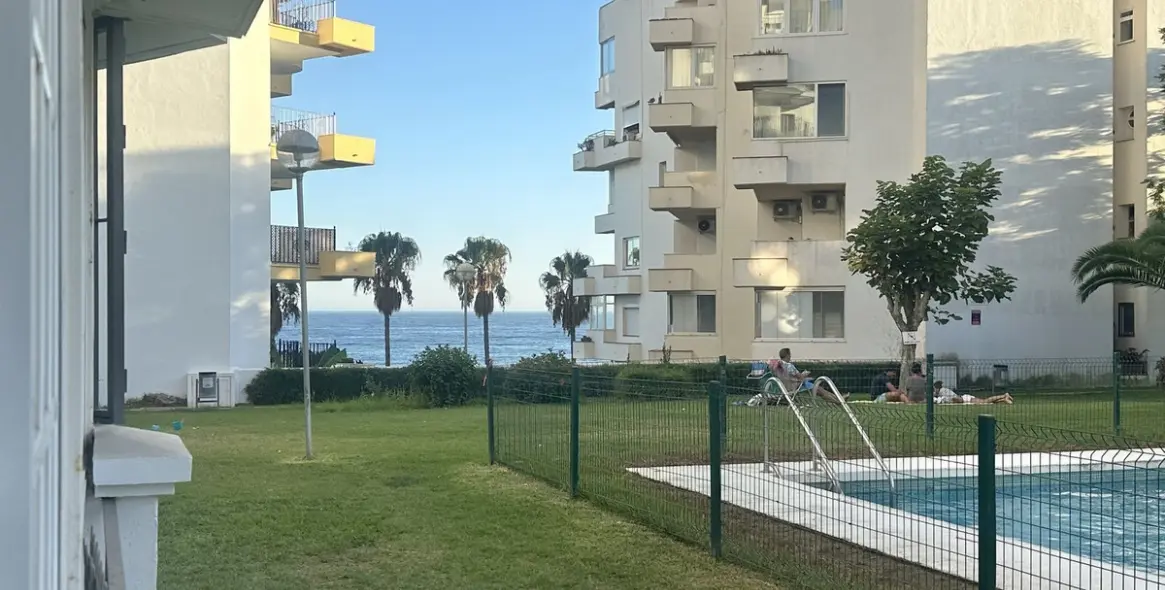 Sale of ground floor apartment in Marbella 1