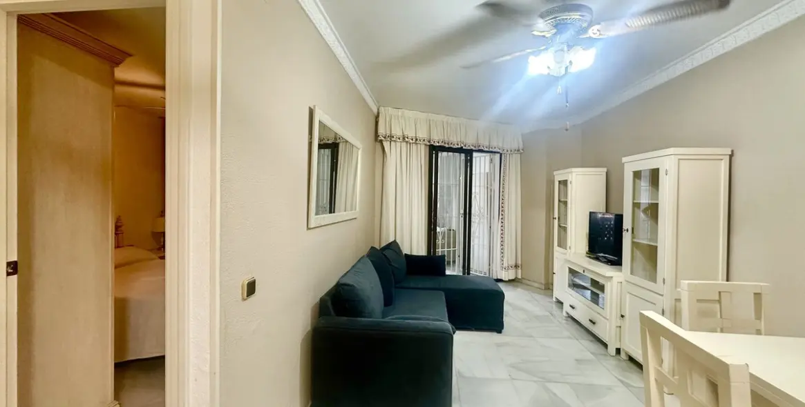 Sale of ground floor apartment in Marbella 5