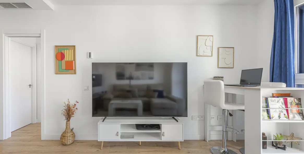 Sale of middle floor apartment in Málaga 14