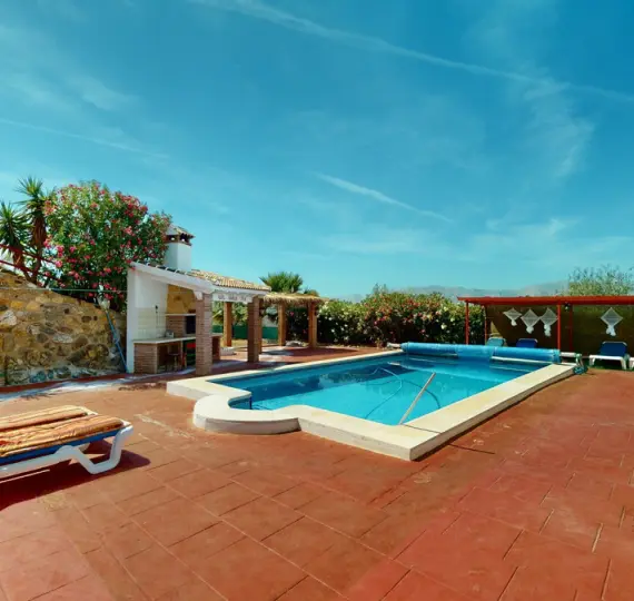 Sale of detached villa in El Borge