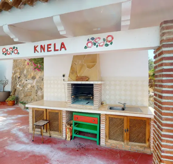 Sale of detached villa in El Borge