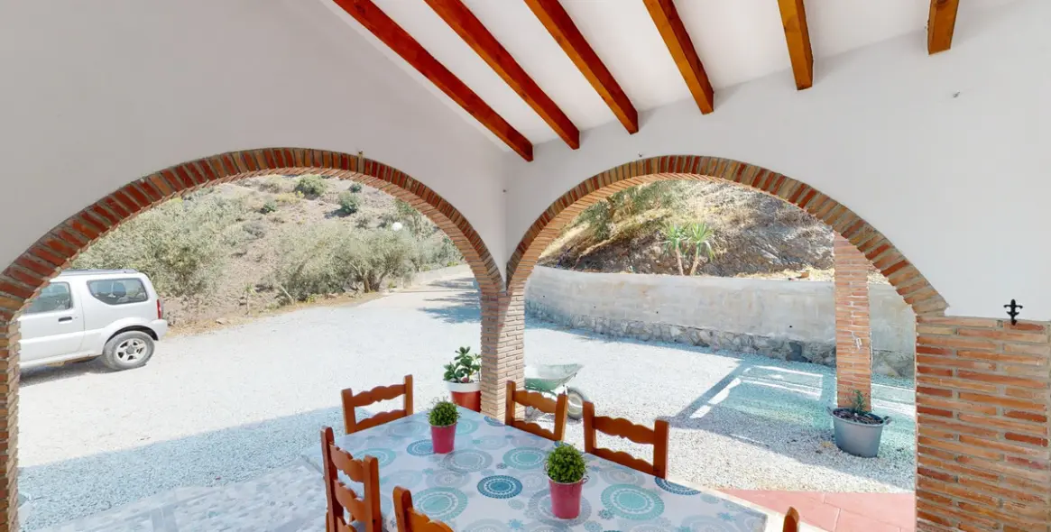 Sale of detached villa in El Borge 8