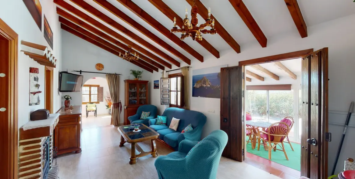 Sale of detached villa in El Borge 14