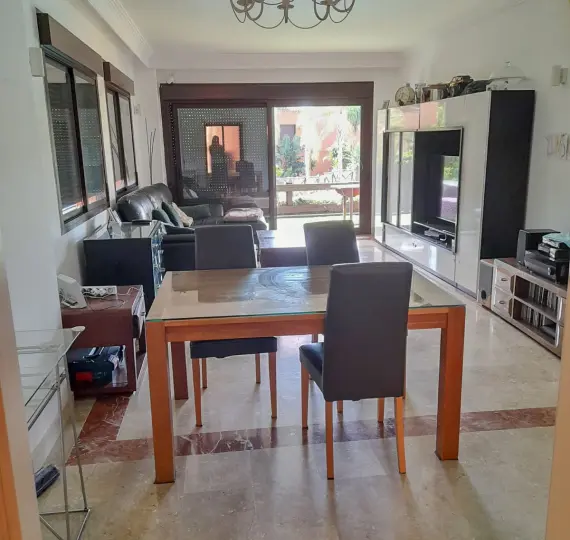 Продажа апартаментов на первом этаже в Casares