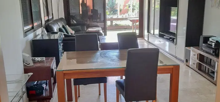 Продажа апартаментов на первом этаже в Casares 2