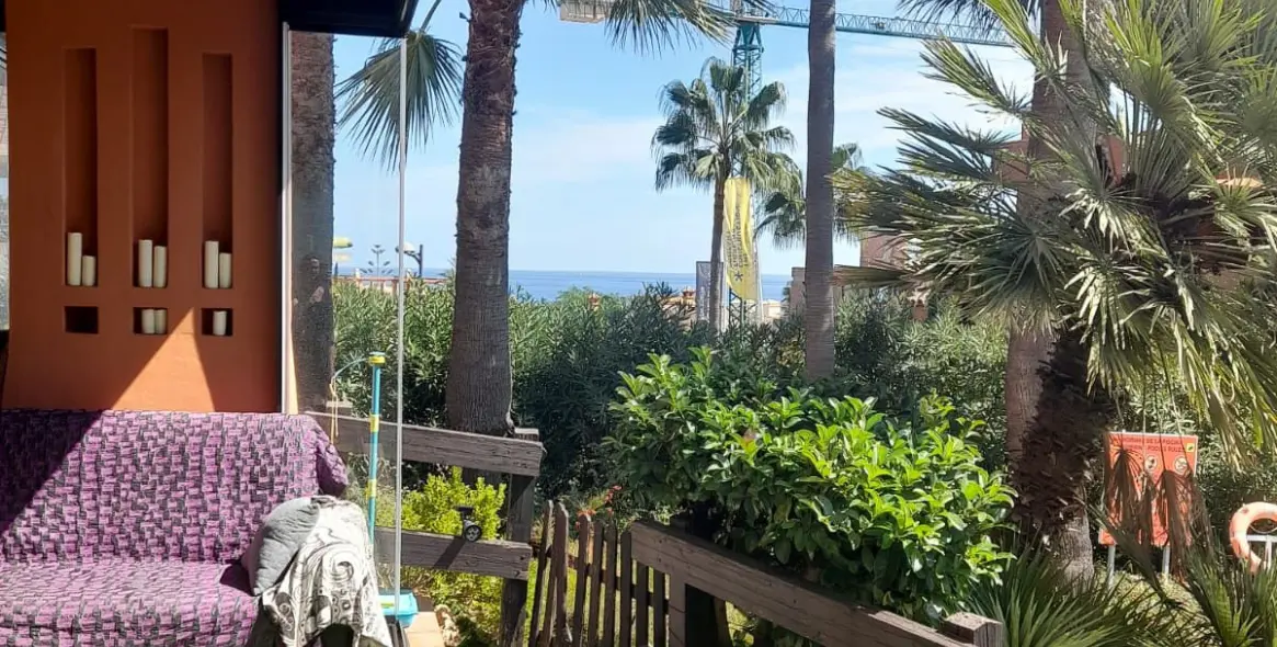 Продажа апартаментов на первом этаже в Casares 5