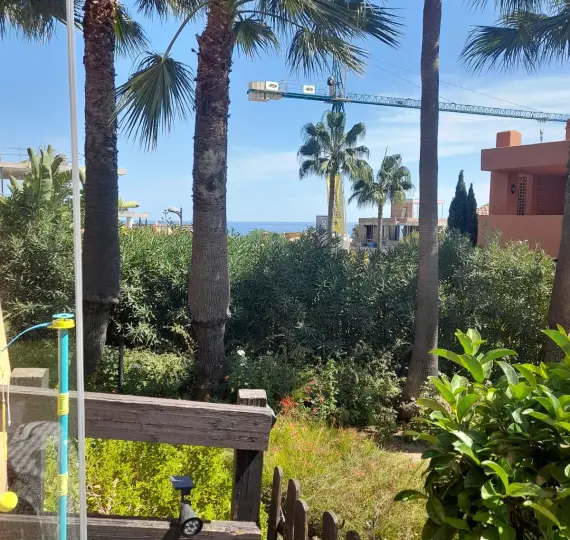 Продажа апартаментов на первом этаже в Casares