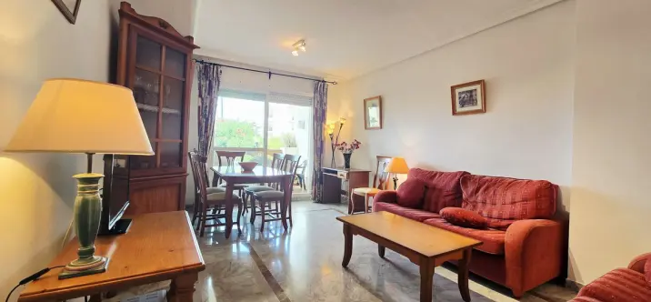 Sale of middle floor apartment in Nueva Andalucía 2
