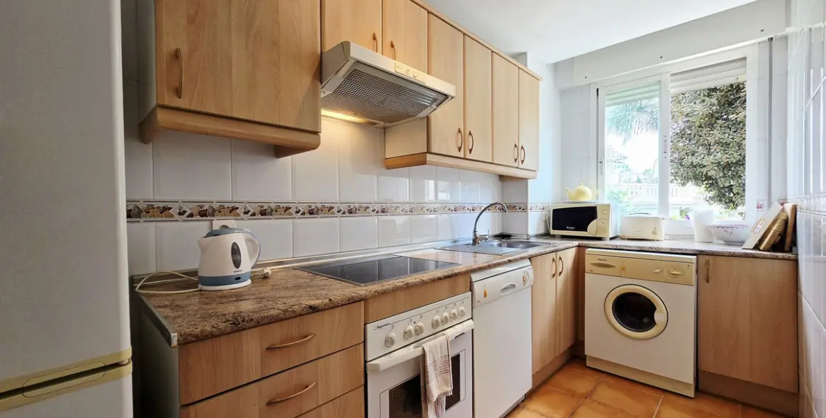 Sale of middle floor apartment in Nueva Andalucía 10