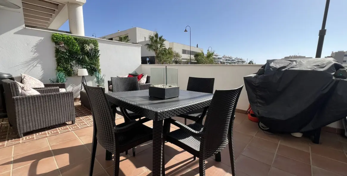 Sale of ground floor apartment in La Cala de Mijas 5