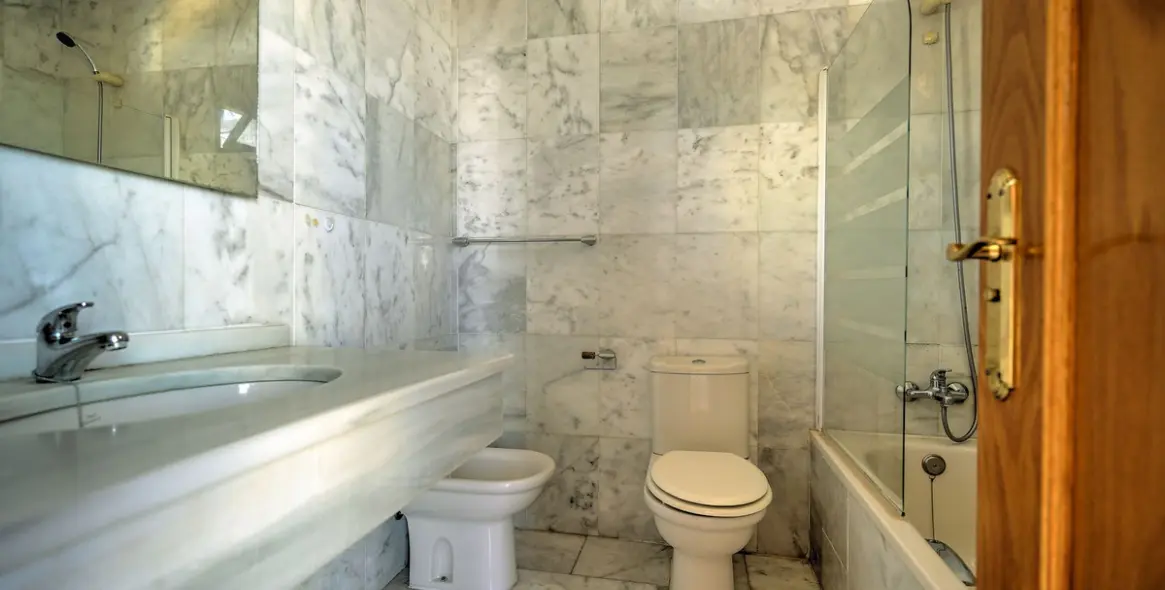 Sale of penthouse in Miraflores 12