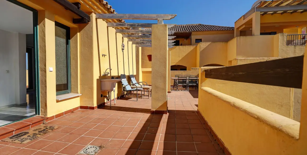 Sale of penthouse in Miraflores 15