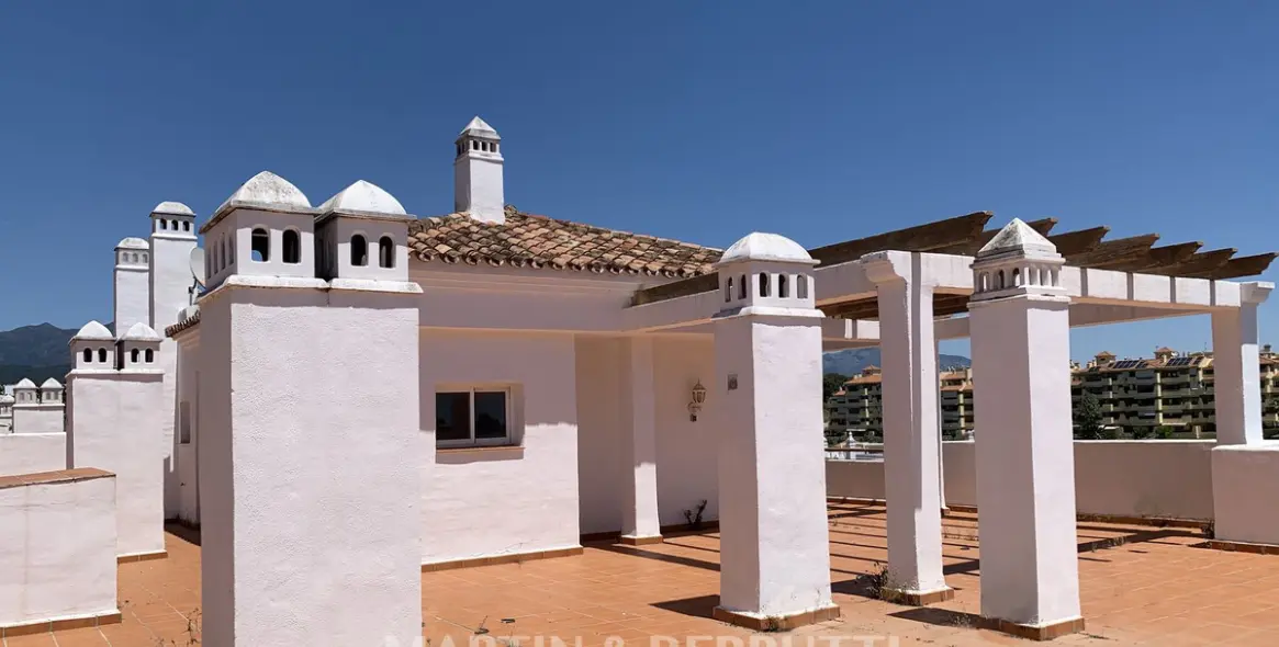 Sale of penthouse duplex in Selwo 4