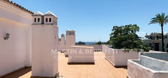 Sale of penthouse duplex in Selwo 4